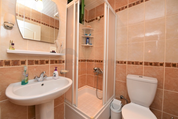 فيلا قريبة من البحر والخدمات في الانيا - تصميم 4+2 - في كاستل / الانيا 