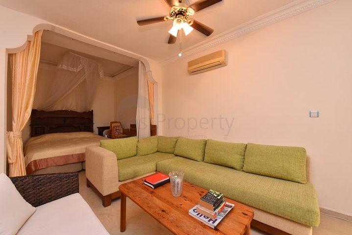 فيلا قريبة من البحر والخدمات في الانيا - تصميم 4+2 - في كاستل / الانيا 