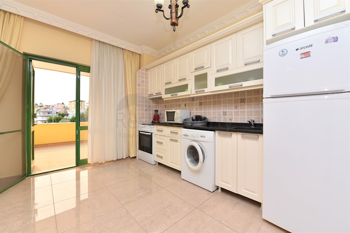 فيلا قريبة من البحر والخدمات في الانيا - تصميم 4+2 - في كاستل / الانيا 