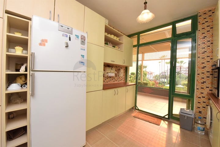 فيلا قريبة من البحر والخدمات في الانيا - تصميم 4+2 - في كاستل / الانيا 