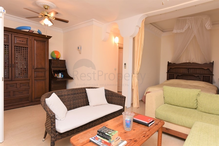 فيلا قريبة من البحر والخدمات في الانيا - تصميم 4+2 - في كاستل / الانيا 