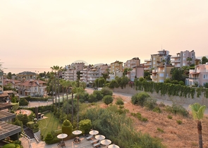 فيلا قريبة من البحر والخدمات في الانيا - تصميم 4+2 - في كاستل / الانيا 