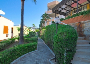 فيلا قريبة من البحر والخدمات في الانيا - تصميم 4+2 - في كاستل / الانيا 