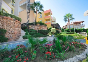 فيلا قريبة من البحر والخدمات في الانيا - تصميم 4+2 - في كاستل / الانيا 