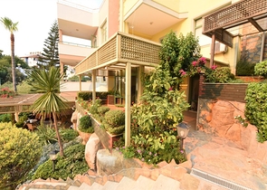 فيلا قريبة من البحر والخدمات في الانيا - تصميم 4+2 - في كاستل / الانيا 