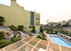 فيلا قريبة من البحر والخدمات في الانيا - تصميم 4+2 - في كاستل / الانيا 