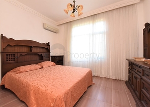 فيلا قريبة من البحر والخدمات في الانيا - تصميم 4+2 - في كاستل / الانيا 