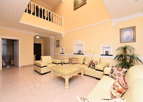 فيلا قريبة من البحر والخدمات في الانيا - تصميم 4+2 - في كاستل / الانيا 