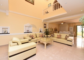 فيلا قريبة من البحر والخدمات في الانيا - تصميم 4+2 - في كاستل / الانيا 