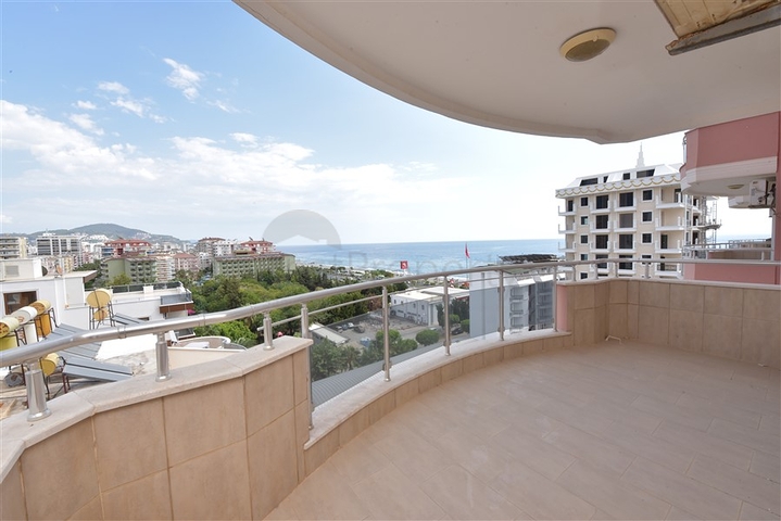 شقق اطلالة بحر في الانيا -غرفتين وصالة - مفروشة -في مهموتلار / الانيا 