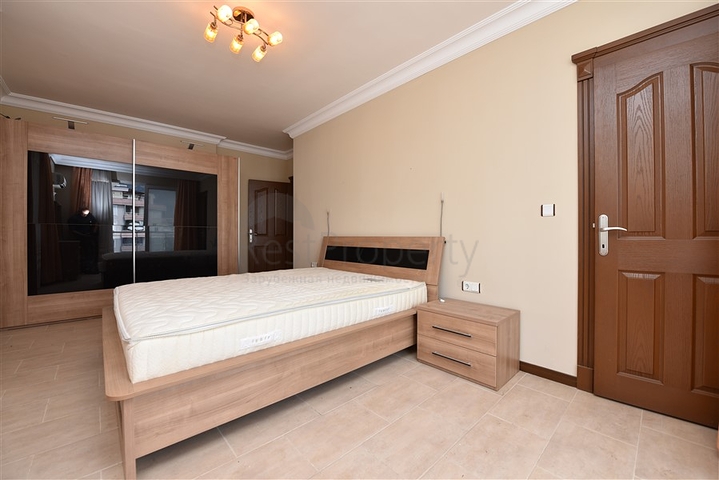 شقق اطلالة بحر في الانيا -غرفتين وصالة - مفروشة -في مهموتلار / الانيا 