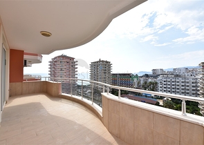 شقق اطلالة بحر في الانيا -غرفتين وصالة - مفروشة -في مهموتلار / الانيا 