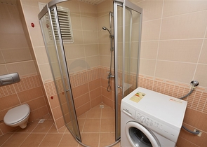 شقق اطلالة بحر في الانيا -غرفتين وصالة - مفروشة -في مهموتلار / الانيا 