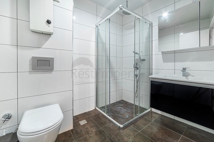 شقة انيقة -ضمن مجمع فاخر -في كاستل / الانيا 