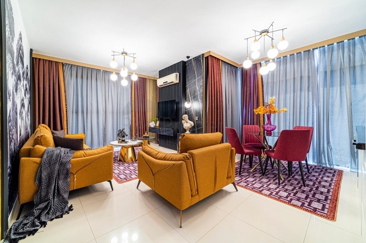 شقة انيقة -ضمن مجمع فاخر -في كاستل / الانيا 