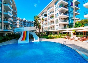 شقة انيقة -ضمن مجمع فاخر -في كاستل / الانيا 