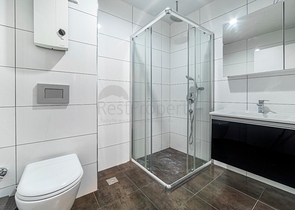 شقة انيقة -ضمن مجمع فاخر -في كاستل / الانيا 