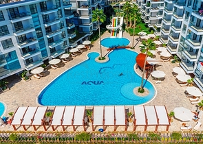 شقة انيقة -ضمن مجمع فاخر -في كاستل / الانيا 