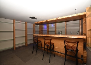 شقة انيقة -ضمن مجمع فاخر -في كاستل / الانيا 