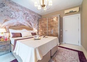 شقة انيقة -ضمن مجمع فاخر -في كاستل / الانيا 