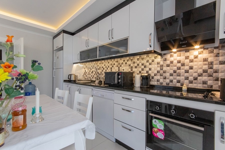 شقة للبيع في الانيا - تصميم انيق - 2 غرفة وصالة -في مهموتلار / الانيا 