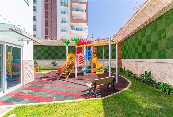 شقق للبيع في الانيا -تصميم 2 غرفة وصالة - ضمن مجمع قريب من البحر - في مهموتلار / الانيا 