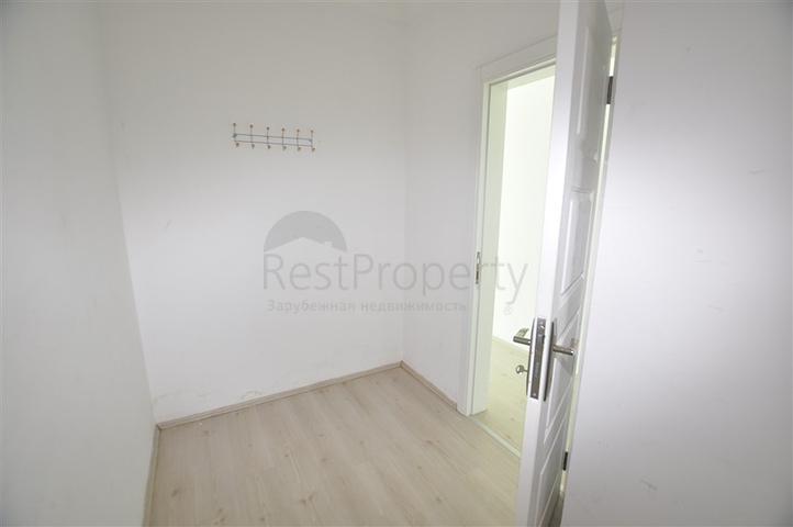 شقق للبيع في الانيا -تصميم 2 غرفة وصالة - ضمن مجمع قريب من البحر - في مهموتلار / الانيا 