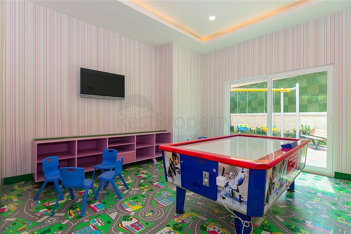 شقق للبيع في الانيا -تصميم 2 غرفة وصالة - ضمن مجمع قريب من البحر - في مهموتلار / الانيا 