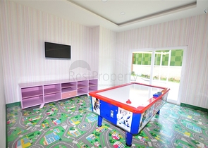 شقق للبيع في الانيا -تصميم 2 غرفة وصالة - ضمن مجمع قريب من البحر - في مهموتلار / الانيا 