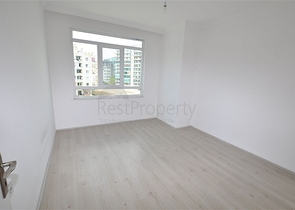 شقق للبيع في الانيا -تصميم 2 غرفة وصالة - ضمن مجمع قريب من البحر - في مهموتلار / الانيا 