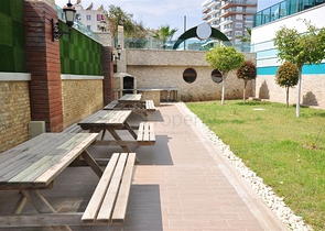 شقق للبيع في الانيا -تصميم 2 غرفة وصالة - ضمن مجمع قريب من البحر - في مهموتلار / الانيا 