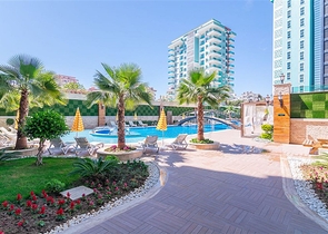 شقق للبيع في الانيا -تصميم 2 غرفة وصالة - ضمن مجمع قريب من البحر - في مهموتلار / الانيا 