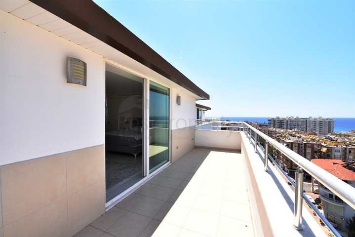 شقق فاخرة للبيع في الانيا -دوبلكس اطلالة بحر - 3 غرف وصالة -في توسمور / الانيا 