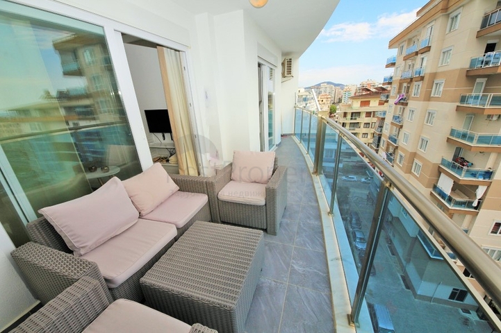 مجمع فاخر - شقة غرفة وصالة -في مهموتلار / الانيا 