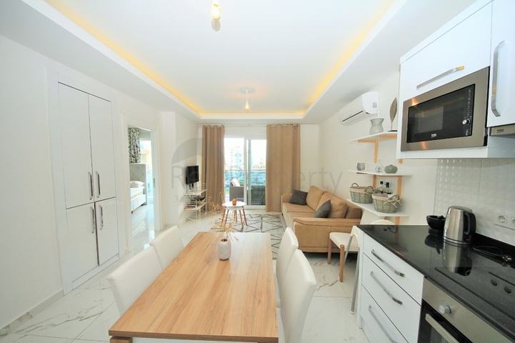 مجمع فاخر - شقة غرفة وصالة -في مهموتلار / الانيا 