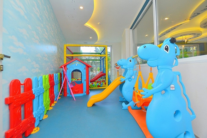 مجمع فاخر - شقة غرفة وصالة -في مهموتلار / الانيا 