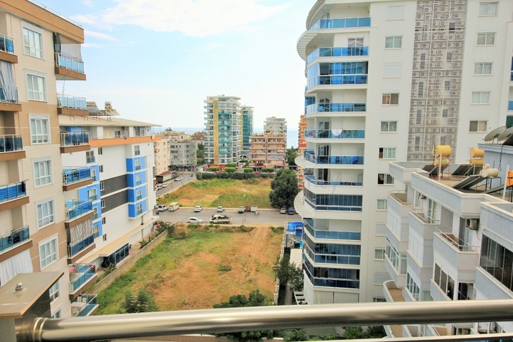 مجمع فاخر - شقة غرفة وصالة -في مهموتلار / الانيا 