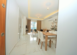 مجمع فاخر - شقة غرفة وصالة -في مهموتلار / الانيا 