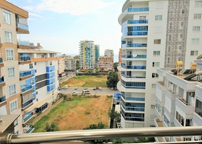 مجمع فاخر - شقة غرفة وصالة -في مهموتلار / الانيا 