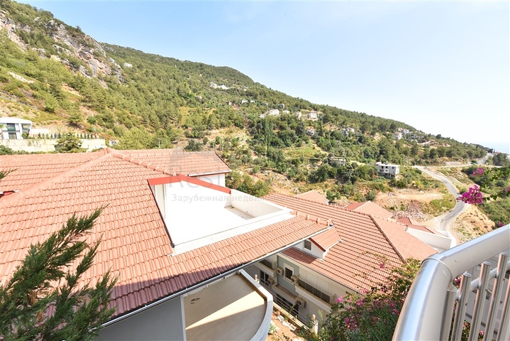 فلل للبيع في الانيا - اطلالة بحر -3 غرف وصالة -في مركز الانيا 