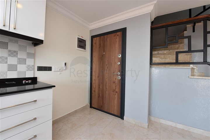 فلل للبيع في الانيا - اطلالة بحر -3 غرف وصالة -في مركز الانيا 