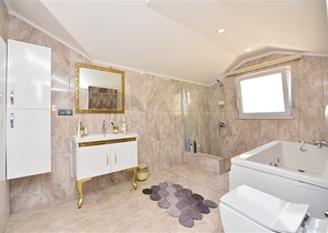 فلل للبيع في الانيا - اطلالة بحر -3 غرف وصالة -في مركز الانيا 