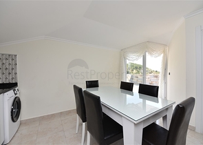 فلل للبيع في الانيا - اطلالة بحر -3 غرف وصالة -في مركز الانيا 