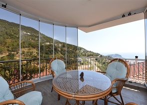 فلل للبيع في الانيا - اطلالة بحر -3 غرف وصالة -في مركز الانيا 