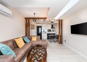 شقق فاخرة للبيع في الانيا -اطلالة بحر - 1 غرفة وصالة - في كارجي جاك / الانيا 