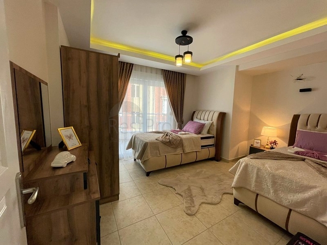 شقق للبيع في الانيا - مجمع على البحر مباشرة -شقة 2 غرفة وصالة -في مهموتلار / الانيا 