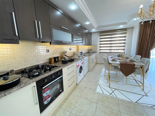 شقق للبيع في الانيا - مجمع على البحر مباشرة -شقة 2 غرفة وصالة -في مهموتلار / الانيا 