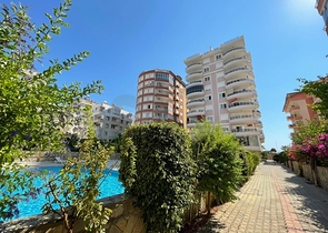 شقق للبيع في الانيا - مجمع على البحر مباشرة -شقة 2 غرفة وصالة -في مهموتلار / الانيا 