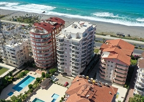 شقق للبيع في الانيا - مجمع على البحر مباشرة -شقة 2 غرفة وصالة -في مهموتلار / الانيا 