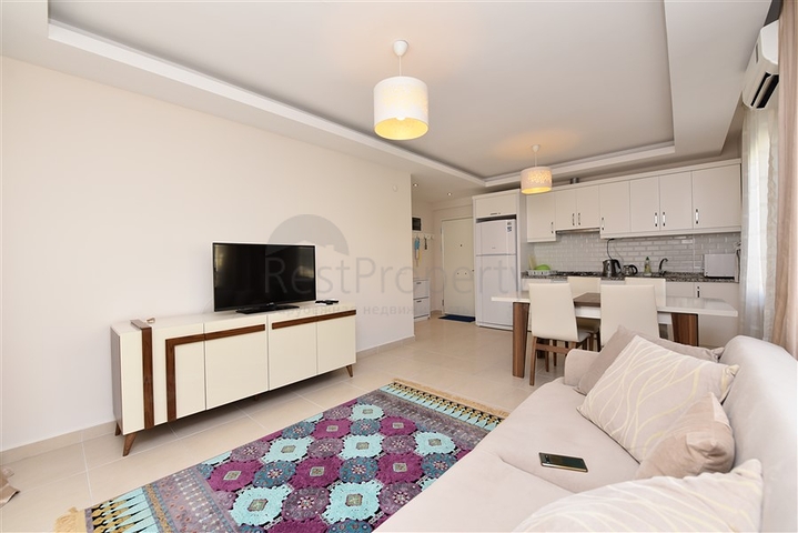 قريبة من البحر - شقة غرفة وصالة -مجمع انيق- في افسلار / الانيا 